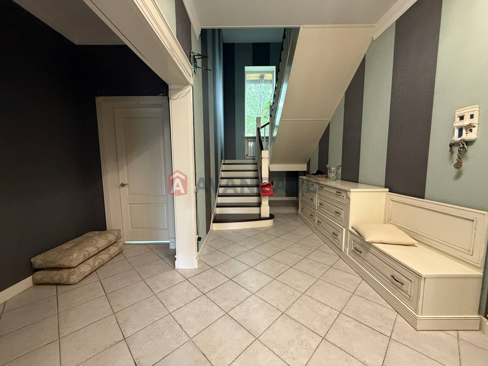 Дом, 400 кв.м. фото 13 Дом, 400 кв.м. фото 13