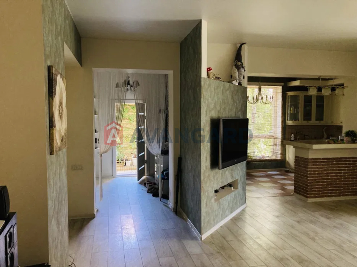 Будинок, 220 кв.м. фото 8 Будинок, 220 кв.м. фото 8