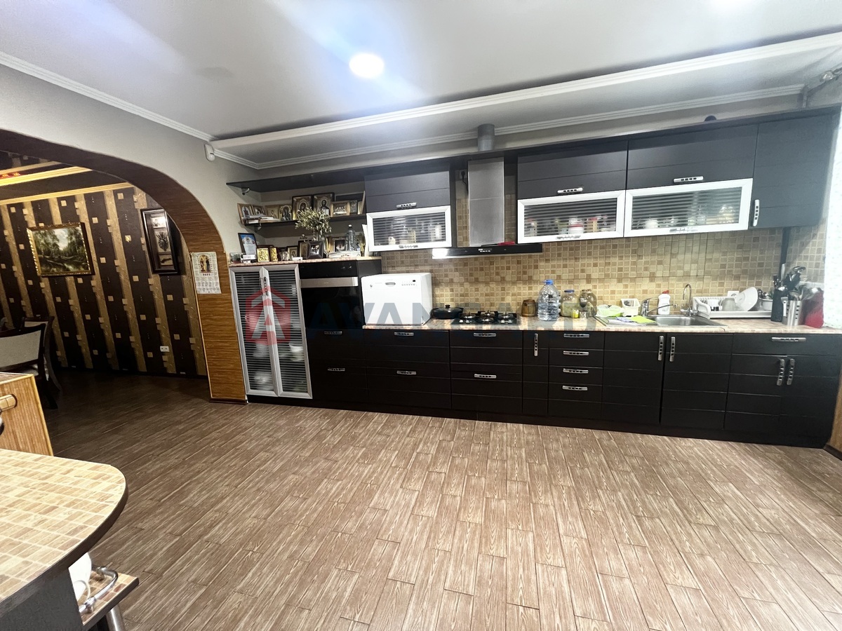 Дом, 230 кв.м. фото 7 Дом, 230 кв.м. фото 7