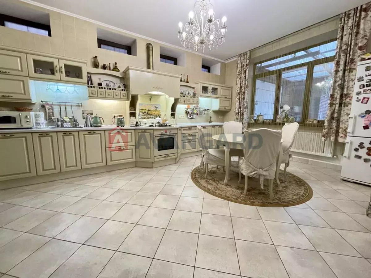 Будинок, 240 кв.м. фото 6 Будинок, 240 кв.м. фото 6