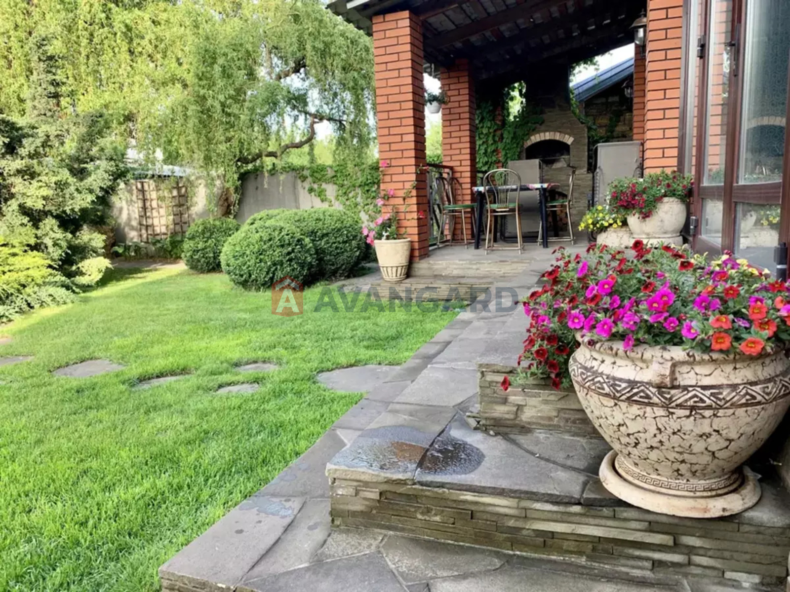 Дом, 400 кв.м. фото 2 Дом, 400 кв.м. фото 2