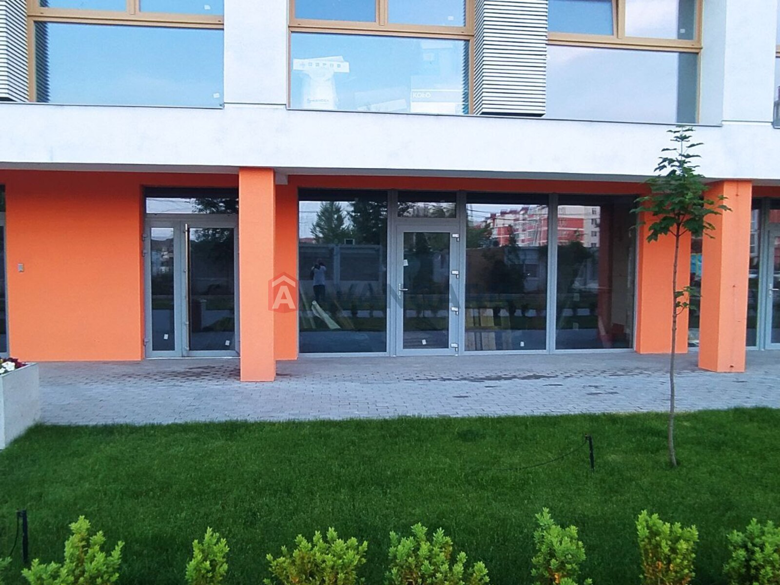 Торгівельна площа, Кафе, бар, ресторан, Сфера послуг, 80 кв.м. фото 12 Торгівельна площа, Кафе, бар, ресторан, Сфера послуг, 80 кв.м. фото 12