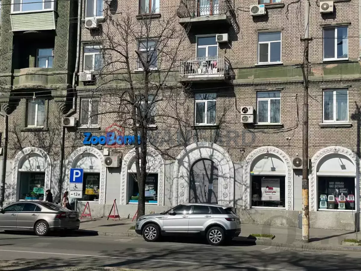 Торгівельна площа, 211 кв.м. фото 1 Торгівельна площа, 211 кв.м. фото 1