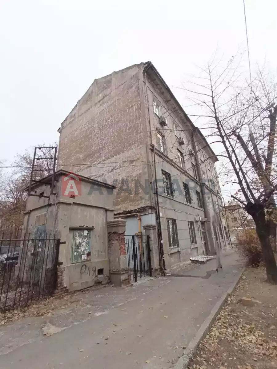 Торгівельна площа, 81 кв.м. фото 3 Торгівельна площа, 81 кв.м. фото 3