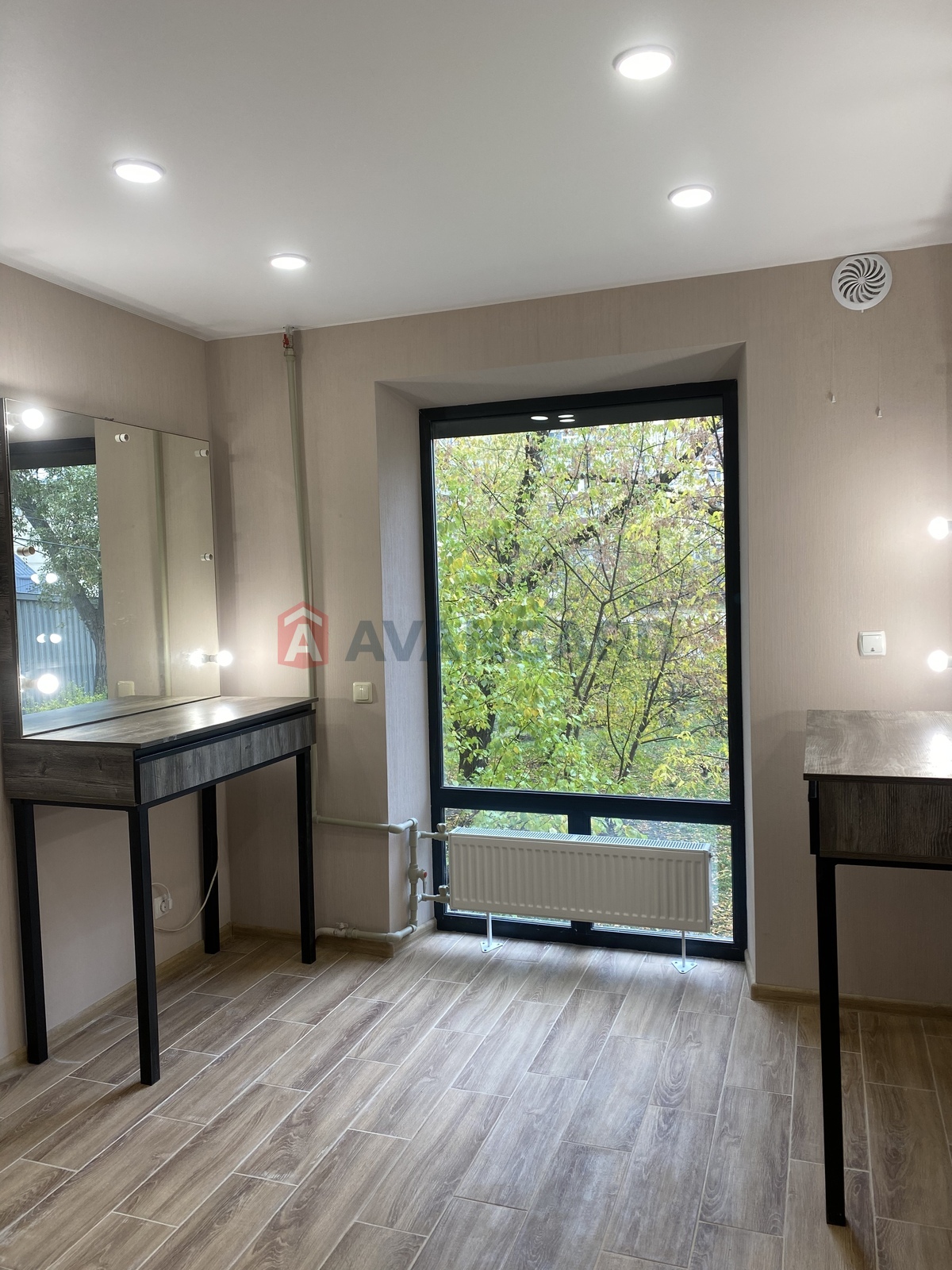 Сфера послуг, 15 кв.м. фото 1 Сфера послуг, 15 кв.м. фото 1