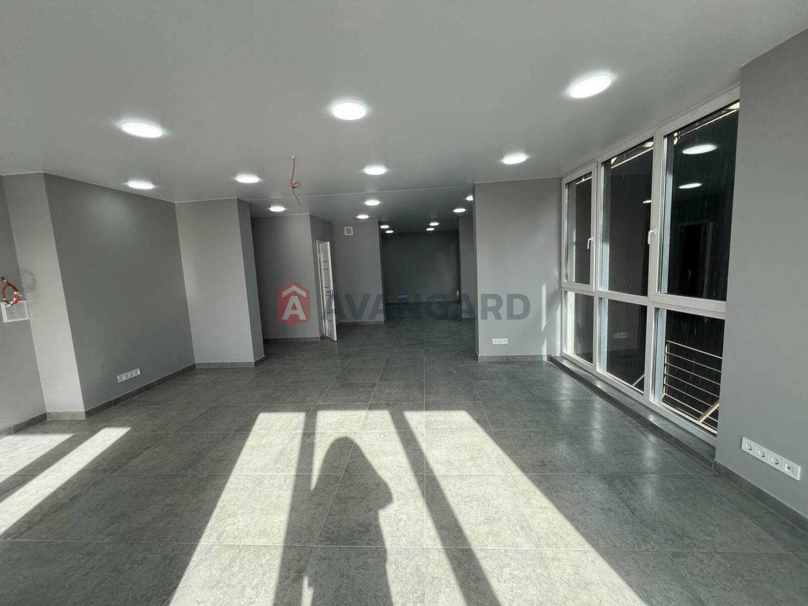 нежитлове приміщення в житловому будинку, 74 кв.м. фото 3 нежитлове приміщення в житловому будинку, 74 кв.м. фото 3