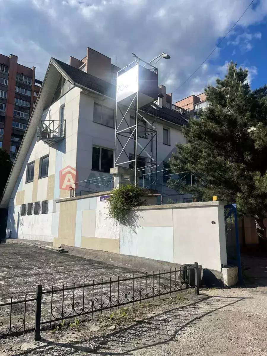 окремо стояча будівля, 1280 кв.м. фото 3 окремо стояча будівля, 1280 кв.м. фото 3