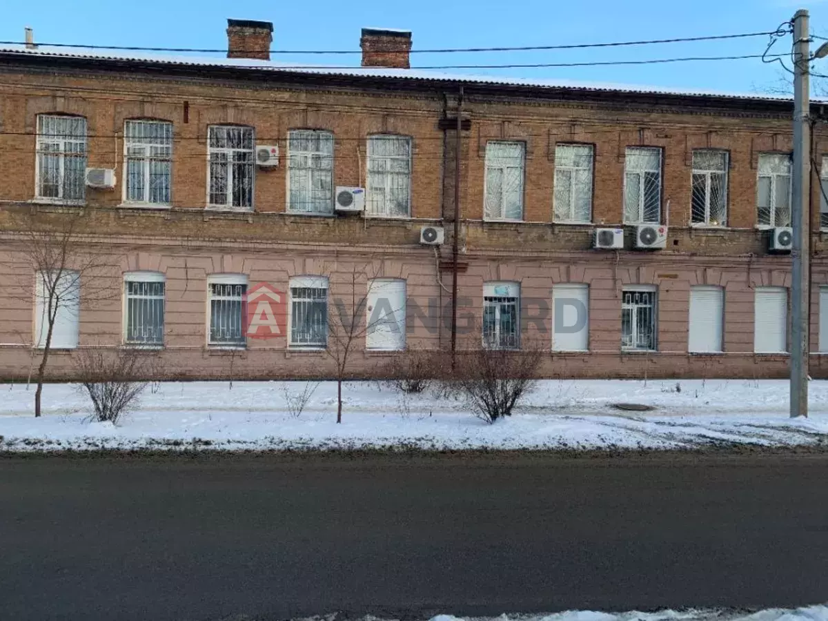 окремо стояча будівля, 1200 кв.м. фото 3 окремо стояча будівля, 1200 кв.м. фото 3