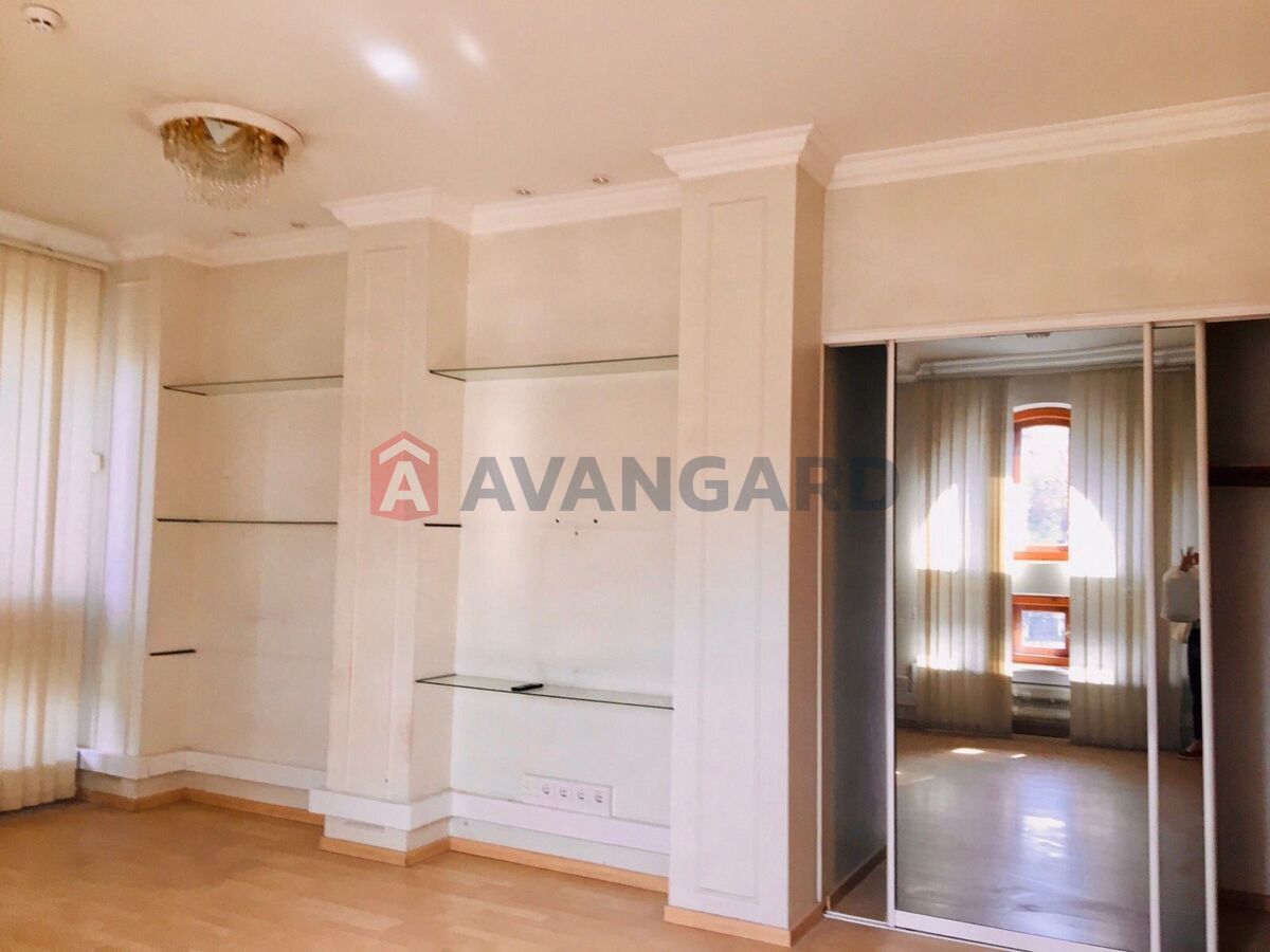 торгівельно-офісний центр, 125 кв.м. фото 12 торгівельно-офісний центр, 125 кв.м. фото 12