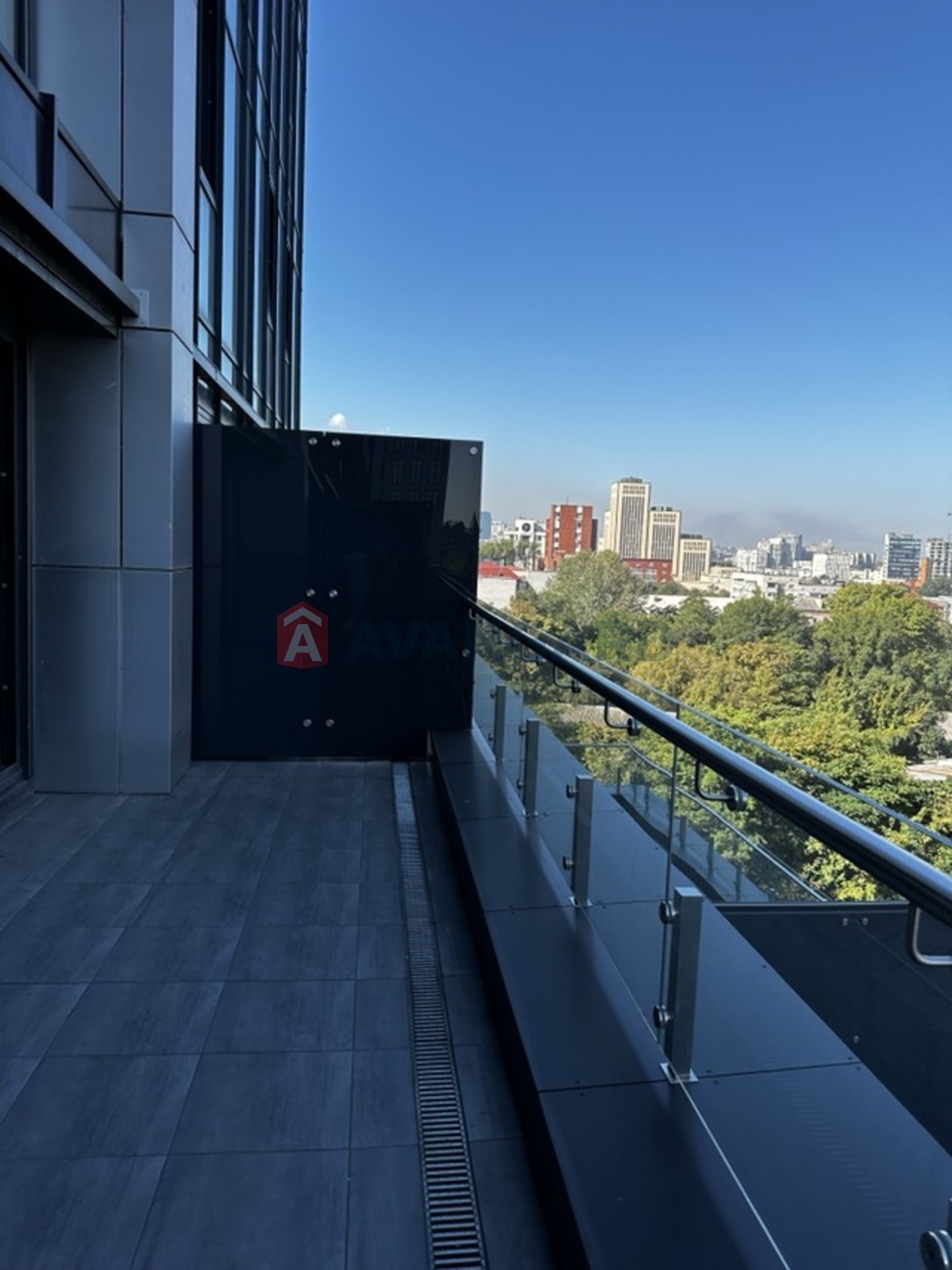 нежитлове приміщення в житловому будинку, 75 кв.м. фото 3 нежитлове приміщення в житловому будинку, 75 кв.м. фото 3